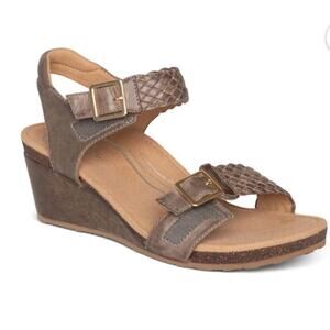 Aetrex Grace Adjustable Hook and Loop Woven Leather Wedge Sz 8.5